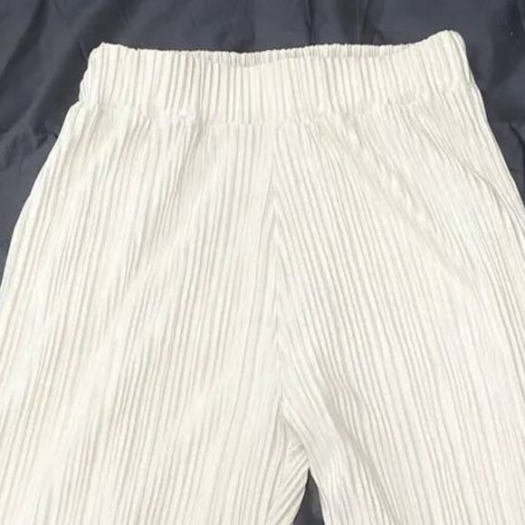 White High Waist Flare Pants - Picture 2 of 3